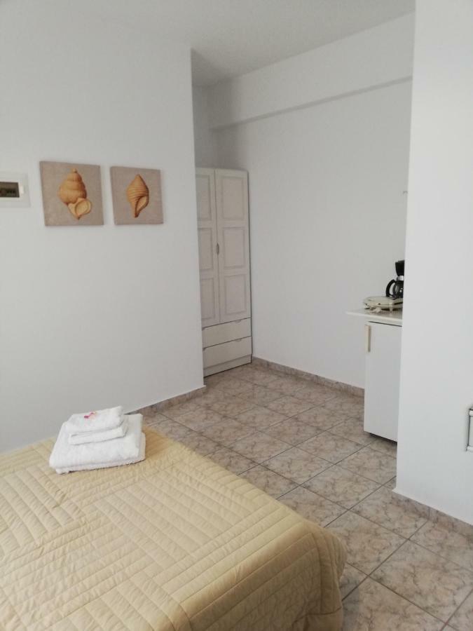Antonis Rooms Αδάμας Εξωτερικό φωτογραφία