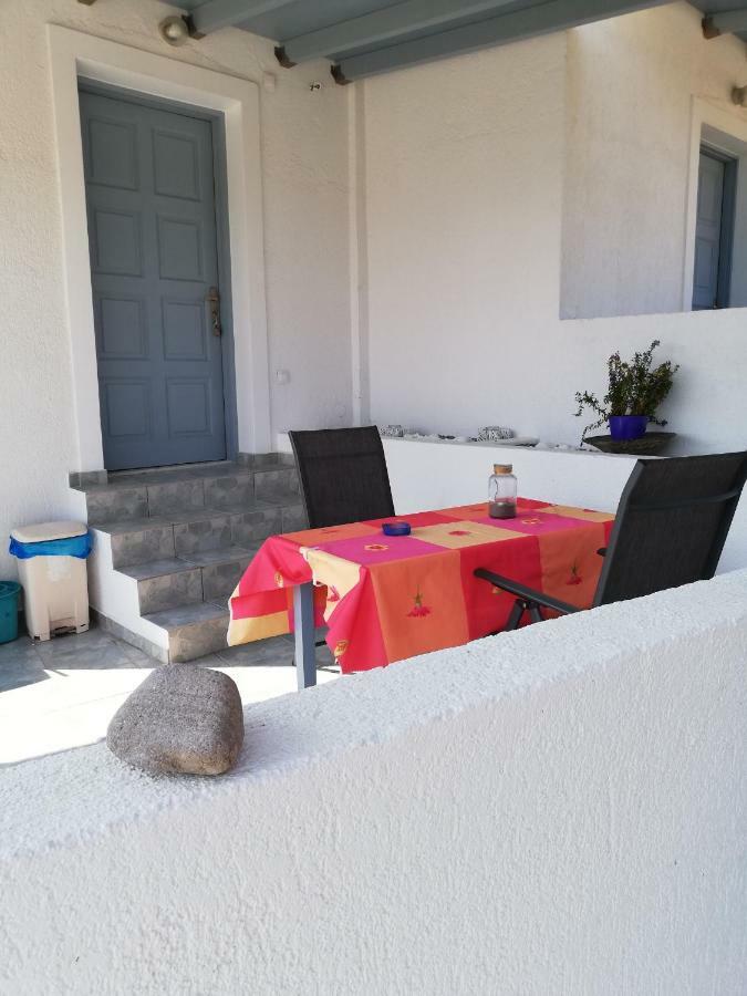 Antonis Rooms Αδάμας Εξωτερικό φωτογραφία